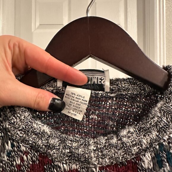Vintage 80s/90s Great Times Gray Red Green Geometric Patterned Knit Sweater EUC - Picture 4 of 4